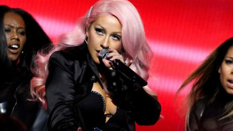 Christina Aguilera - Medley